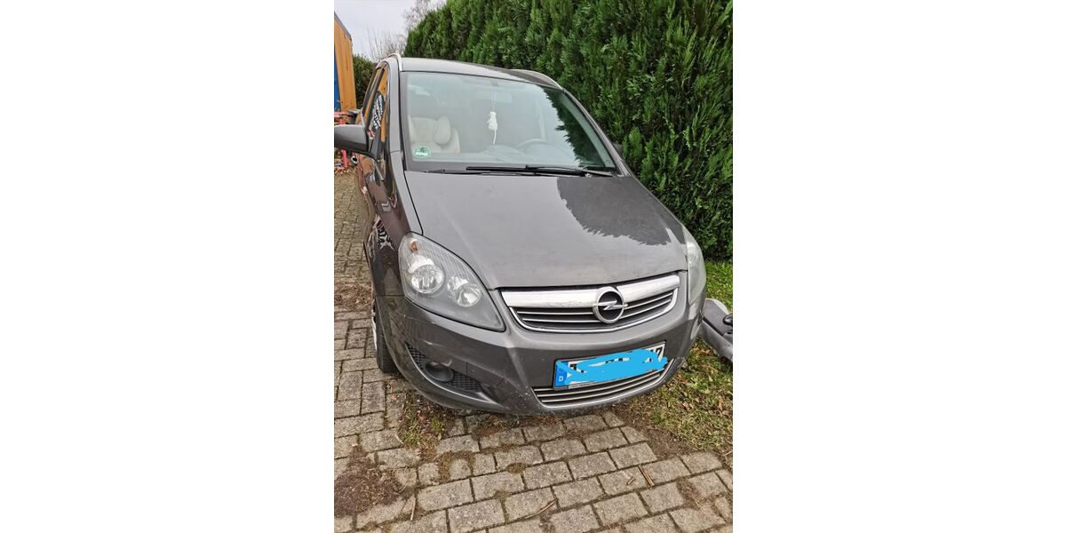 Opel Zafira 198.500 km 2.390 &euro; Lotte 49504