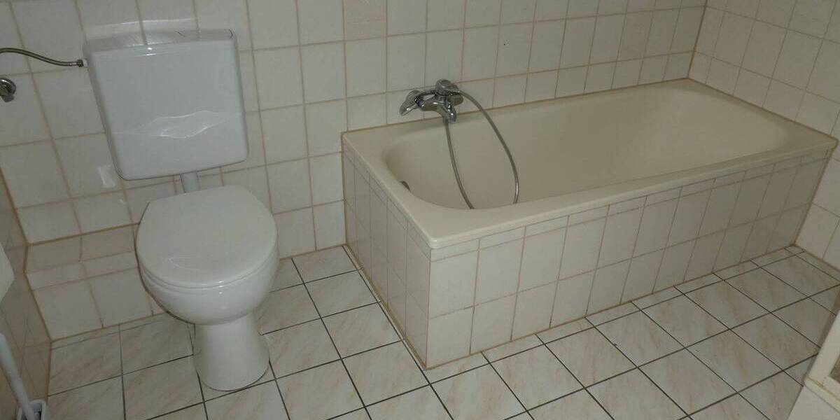 Mehrfamilienhaus, Wohnhaus Rödinghausen Bruchmühlen - 7 Zimmer, 180 m&sup2;, 285.000&euro; | Angebot:25677089