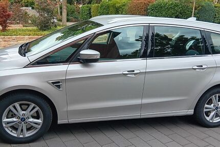Ford S-Max 105.000 km 16.599 &euro; Ibbenbüren 49477