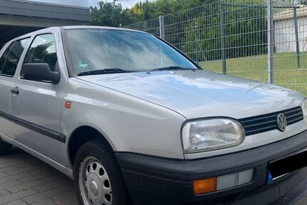 VW Golf 132.600 km 2.300 &euro; Osnabrück 49086