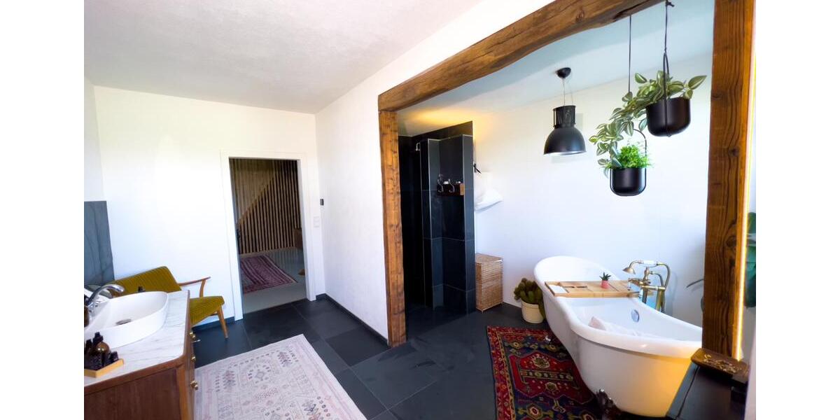 Erdgeschoßwohnung Bad Essen - 4 Zimmer, 170 m&sup2;, 1.300&euro; | Angebot:26675272