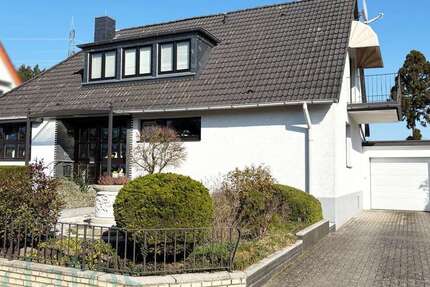 Haus Osnabrück / Hellern Hellern - 9 Zimmer, 254 m&sup2;, 485.000&euro; | Angebot:25934029