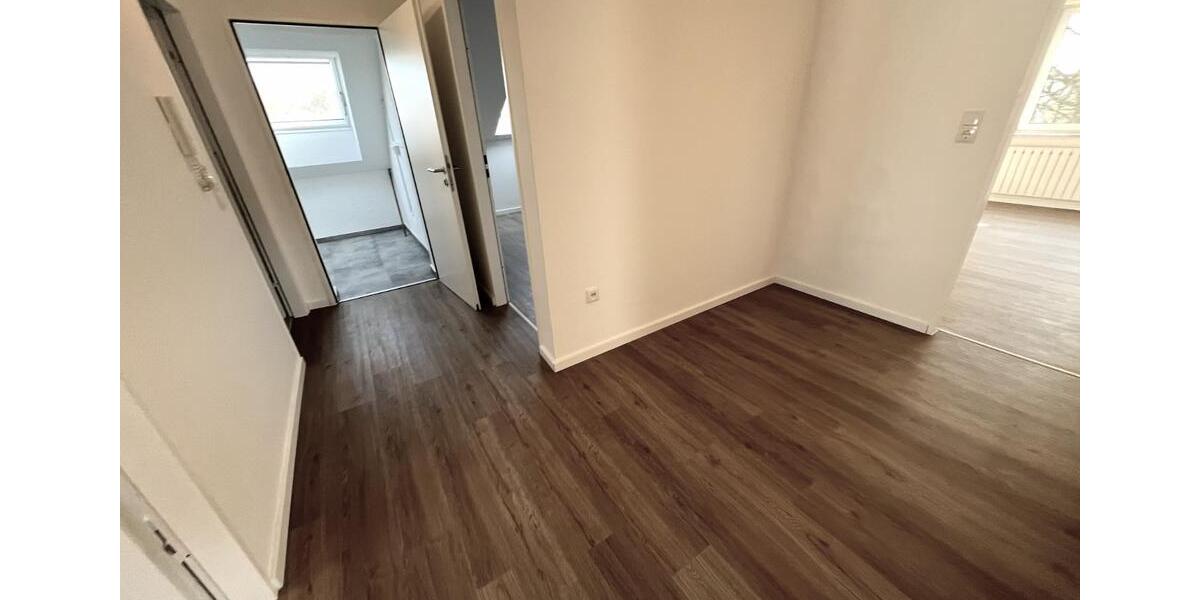 Dachgeschoßwohnung Rödinghausen - 3 Zimmer, 93 m&sup2;, 219.000&euro; | Angebot:25856837
