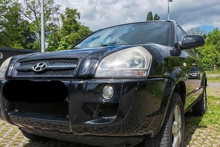Hyundai TUCSON 294.000 km 1.899 &euro; Osnabrück 49090