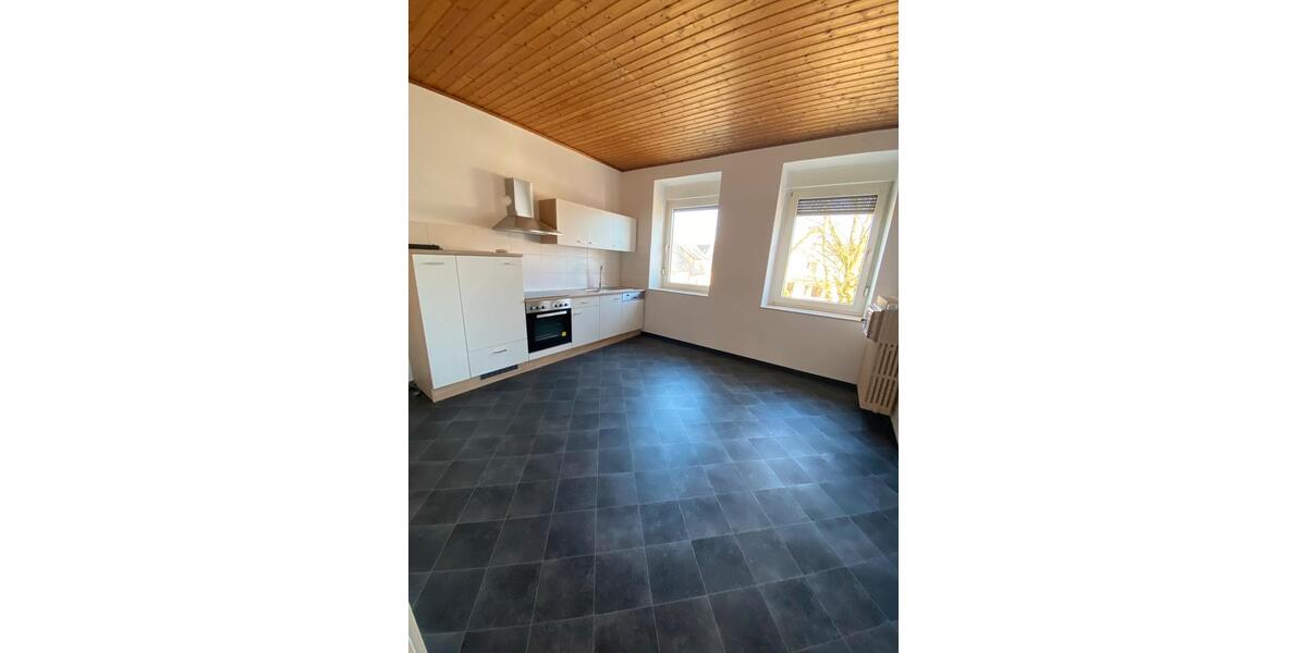 Etagenwohnung Versmold - 3 Zimmer, 84 m&sup2;, 880&euro; | Angebot:25317746