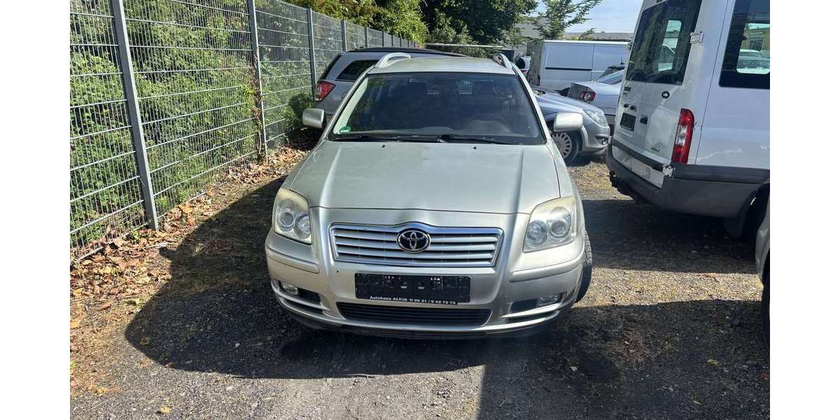 Toyota Avensis 227.000 km 1.499 &euro; Osnabrück 49084
