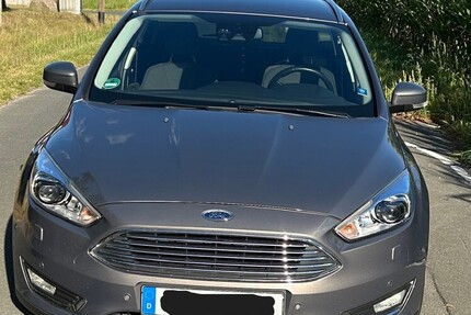 Ford Focus 98.500 km 8.900 &euro; Versmold 33775