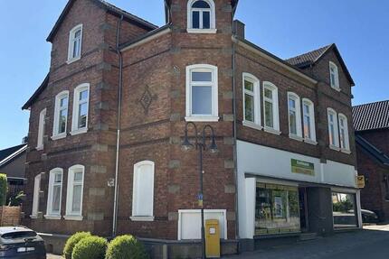 Altbauwohnung im Zentrum ! Frisch renoviert, großzügig und modernisierte 4 Zimmer 4 zimmer