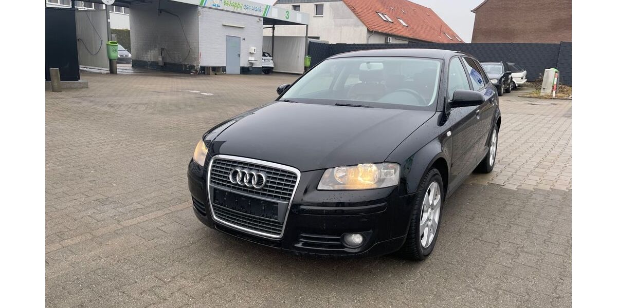 Audi A3 238.400 km 2.190 &euro; Hilter a.T.W. 49176