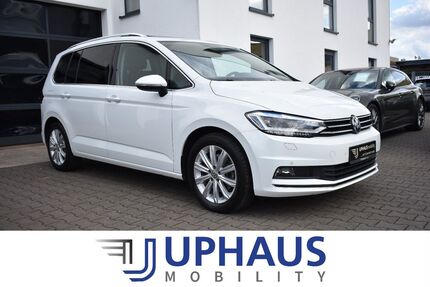 VW Touran 158.437 km 19.490 € Werther/Westfalen 33824