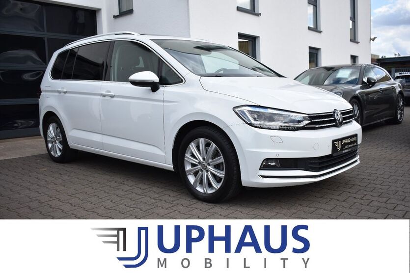 VW Touran 158.437 km 19.490 € Werther/Westfalen 33824
