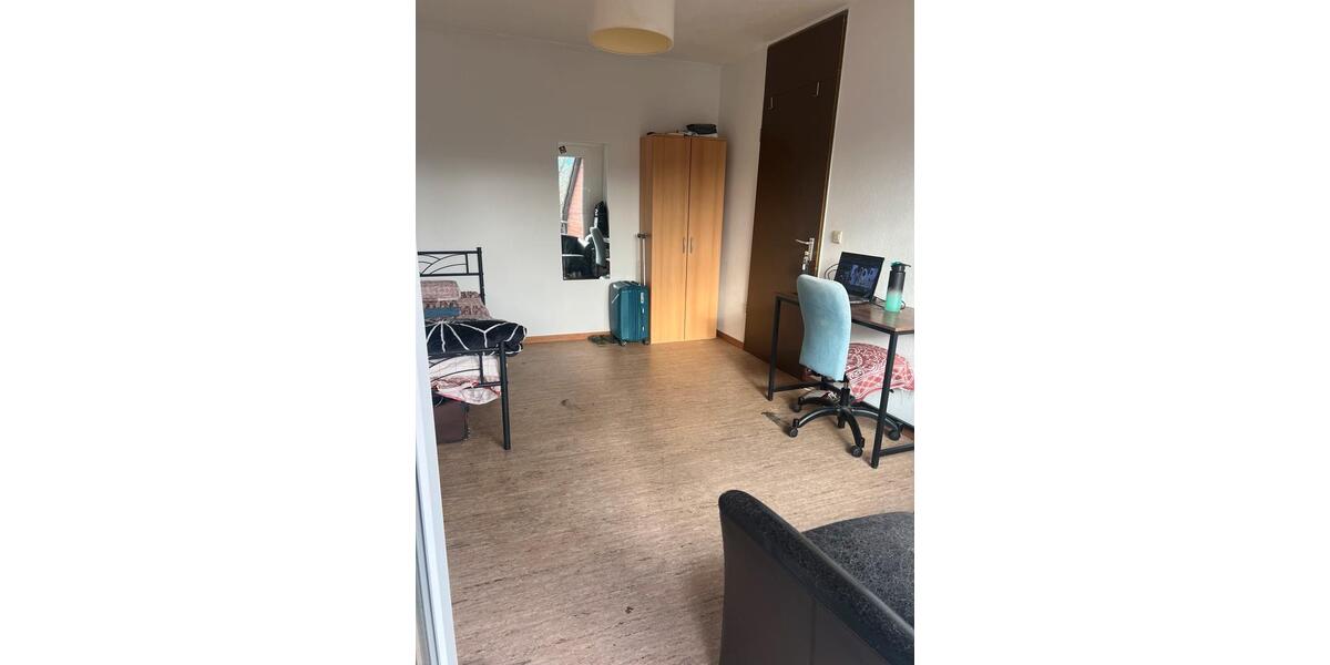 Etagenwohnung Osnabrück Nahne - 5 Zimmer, 16 m&sup2;, 365&euro; | Angebot:25029589