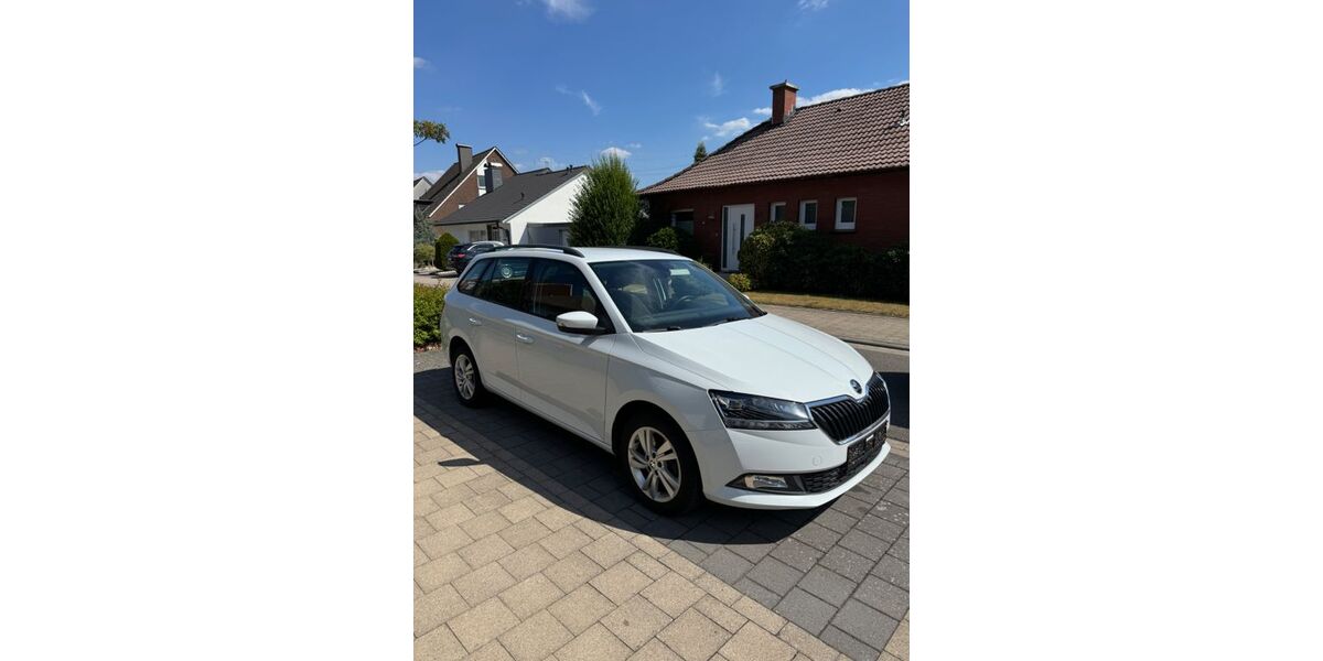 Skoda Fabia 137.572 km 8.999 &euro; Osnabrück 49088