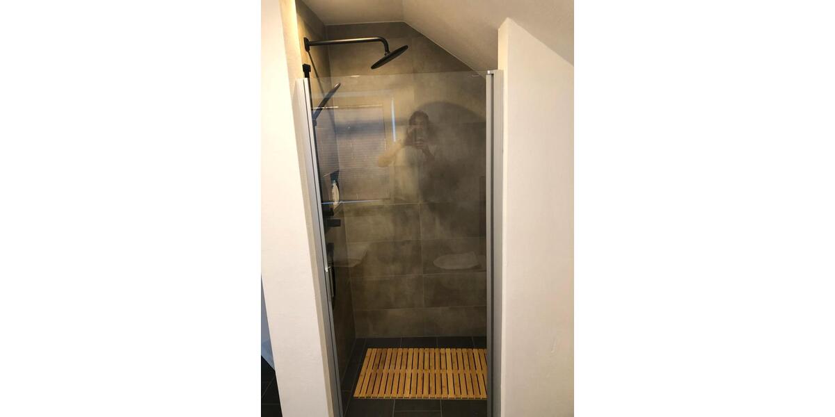 Doppelhaushälfte in ruhiger Lage mit Garage, PV, Wallboxanschluss 4 zimmer