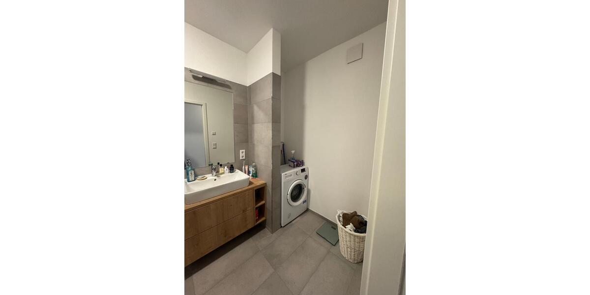 Etagenwohnung Osnabrück Hafen - 2 Zimmer, 80 m&sup2;, 880&euro; | Angebot:26545459