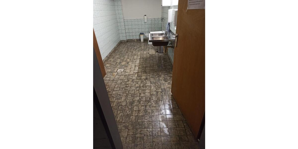 KFZ Schrauberhalle Lager Halle 175qm Hebebühne möglich zimmer