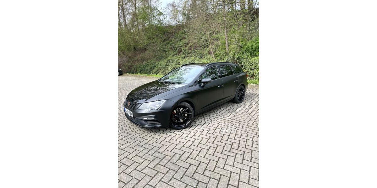 Seat Leon 142.800 km 18.500 &euro; Osnabrück 49084