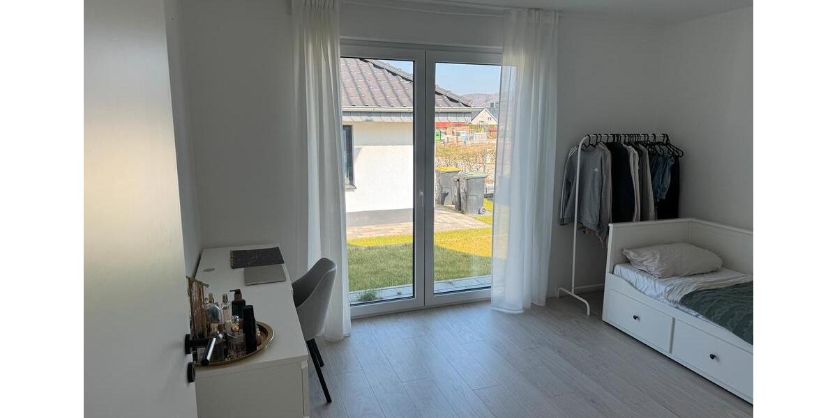 Einfamilienhaus Dissen am Teutoburger Wald - 5 Zimmer, 145 m&sup2;, 1.700&euro; | Angebot:26037585