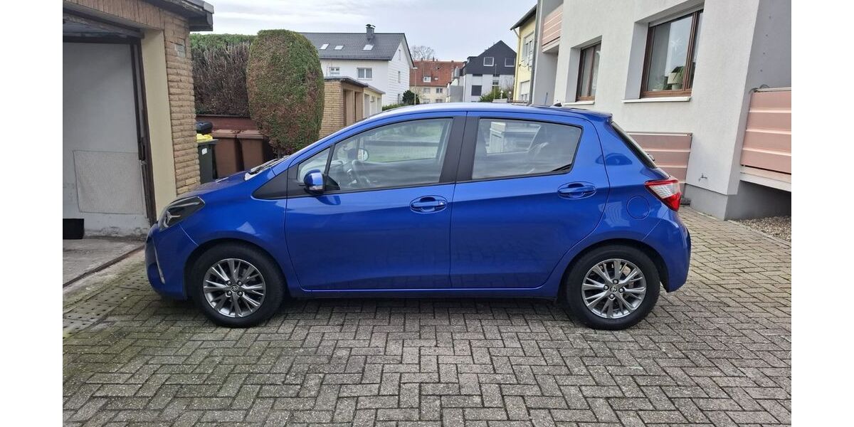 Toyota Yaris 80.000 km 9.300 &euro; Osnabrück 49086