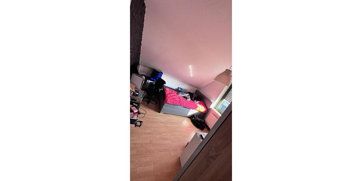 Etagenwohnung Bissendorf - 4 Zimmer, 135 m&sup2;, 900&euro; | Angebot:25392856