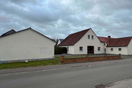 Haus Melle - 6 Zimmer, 250 m&sup2;, 350.000&euro; | Angebot:26780227