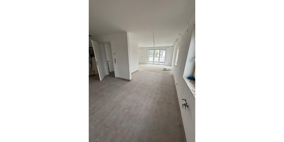 Dachgeschoßwohnung Rödinghausen - 2 Zimmer, 100 m&sup2;, 1.050&euro; | Angebot:26585770
