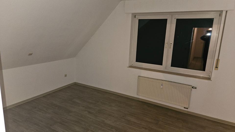 Dachgeschoßwohnung Osnabrück Gretesch - 2 Zimmer, 62 m&sup2;, 700&euro; | Angebot:25413072