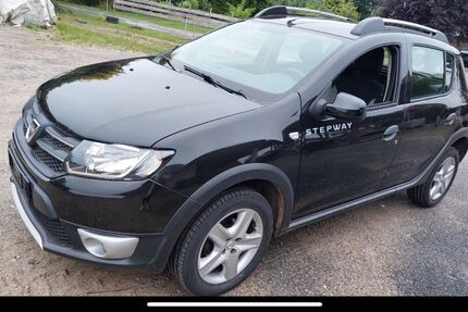 Dacia Sandero 112.118 km 5.250 € Lotte 49504