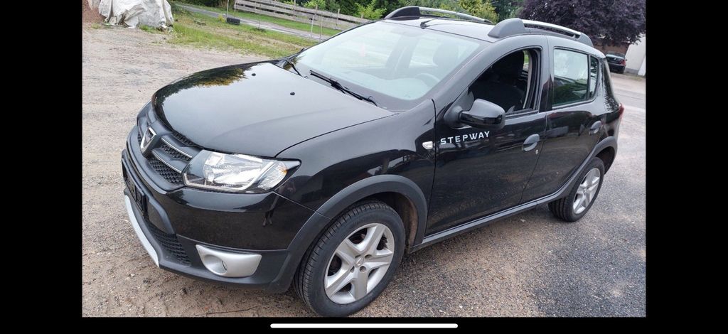 Dacia Sandero 112.118 km 5.250 € Lotte 49504
