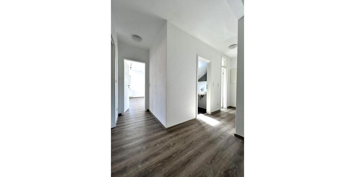 Dachgeschoßwohnung Melle - 4 Zimmer, 86 m&sup2;, 850&euro; | Angebot:26305230