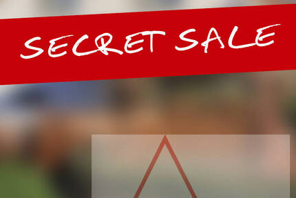 Mitten im Wald und doch zentral! So eine Lage gibt es selten zu kaufen. Gepflegter kleiner Bungalow mit Teilkeller, Carport in traumhafter La 2 zimmer