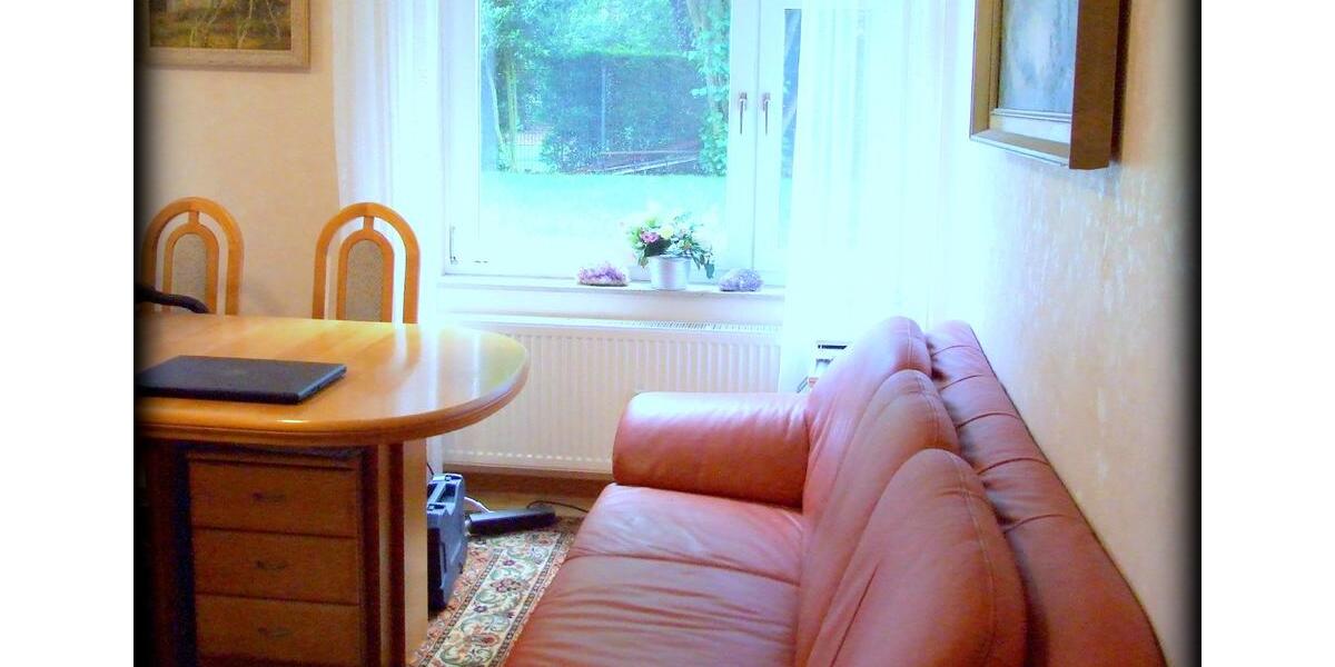 DUPELHAUSHELFTE GENERATIONSHAUS 3 WOHNUNGEN VOLLMÖBLIERT zimmer