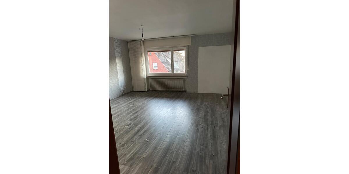 Etagenwohnung Lienen - 4 Zimmer, 130 m&sup2;, 1.100&euro; | Angebot:26639522