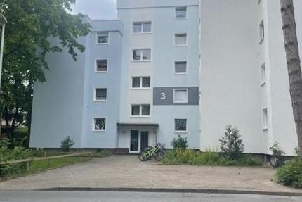 Schöne, renovierte 3-Zimmer-Wohnung mit Balkon! zimmer
