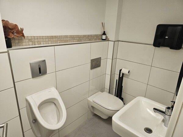 Gewerbeobjekt Osnabrück Innenstadt - 1 Zimmer, 243 m&sup2;, 3.490&euro; | Angebot:25695844