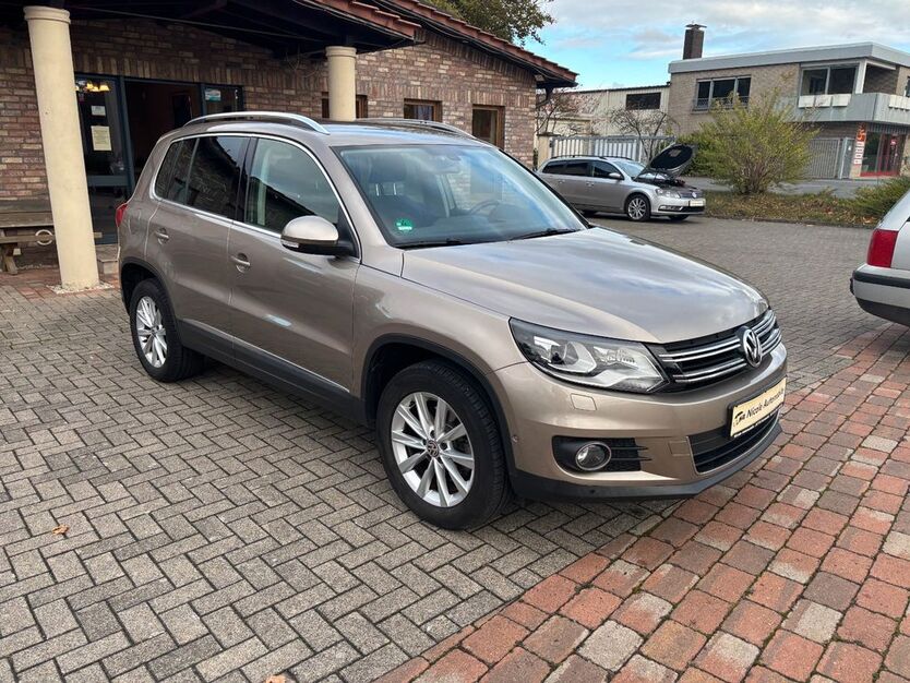 VW Tiguan 176.000 km 12.450 € Versmold 33775