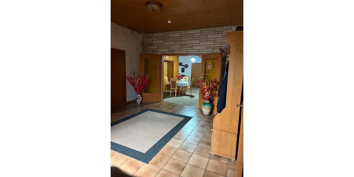 Einfamilienhaus Melle - 6 Zimmer, 250 m&sup2;, 350.000&euro; | Angebot:26780227