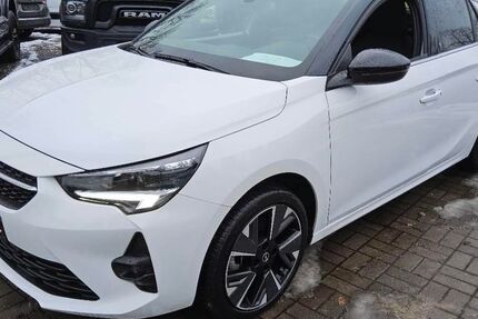 Opel Corsa 17.200 km 18.900 &euro; Mettingen 49497