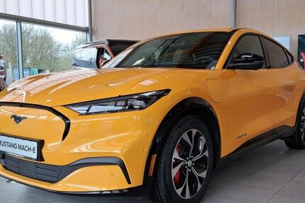 Ford Mustang Mach-E 16.084 km 36.950 € Halle Westfalen 33790