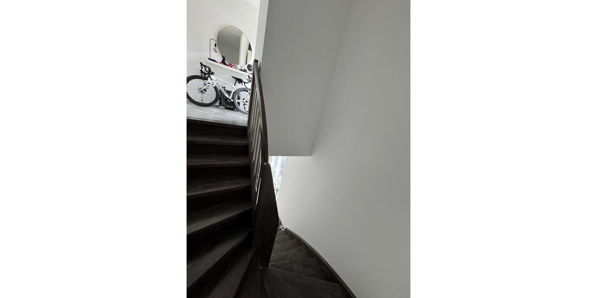 Dachgeschoßwohnung Osnabrück Gretesch - 2.5 Zimmer, 92 m&sup2;, 1.240&euro; | Angebot:26232251