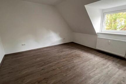 Ansprechende 3-Zimmer-Wohnung zimmer