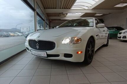Maserati Quattroporte 71.000 km 20.990 € Bad Iburg 49186