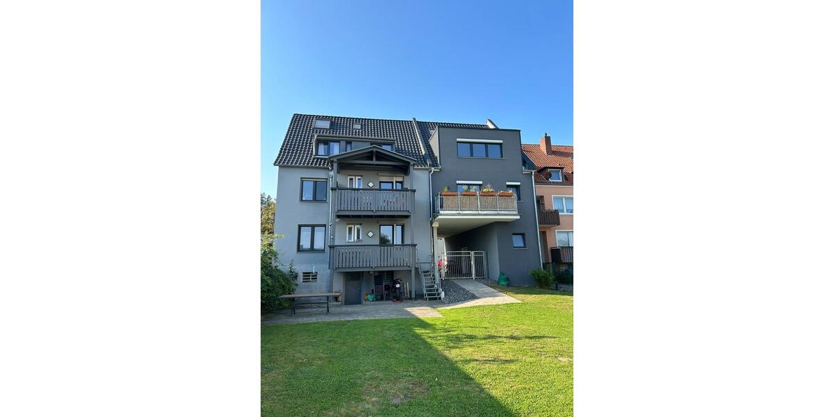 Modernisiertes 4FH + 2 Baugrundstücke in 49080 Osnabrück-Wüste 24 zimmer