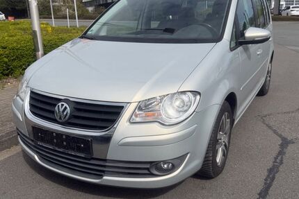 VW Touran 244.000 km 2.099 &euro; Ibbenbüren 49477