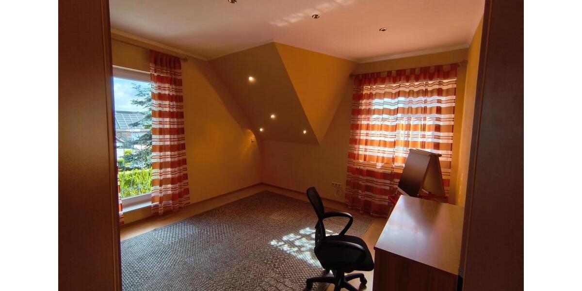 Einfamilienhaus Neuenkirchen - 8 Zimmer, 145 m&sup2;, 350.000&euro; | Angebot:26871681