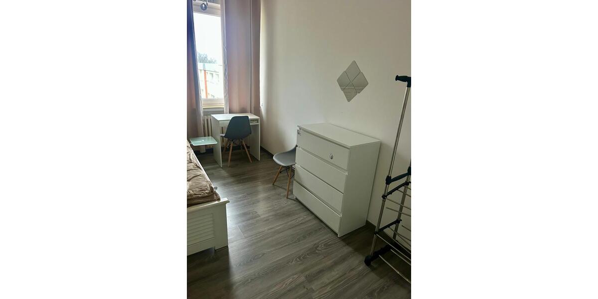 Etagenwohnung Osnabrück Dodesheide - 1 Zimmer, 15 m&sup2;, 350&euro; | Angebot:26091792