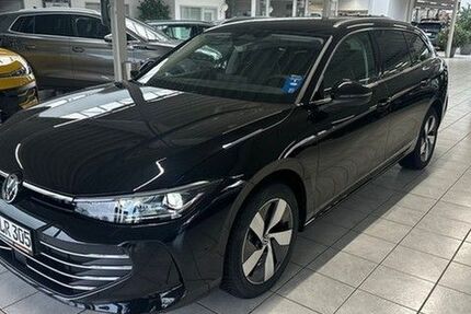 VW Passat Variant 3.333 km 54.290 &euro; Bramsche 49565
