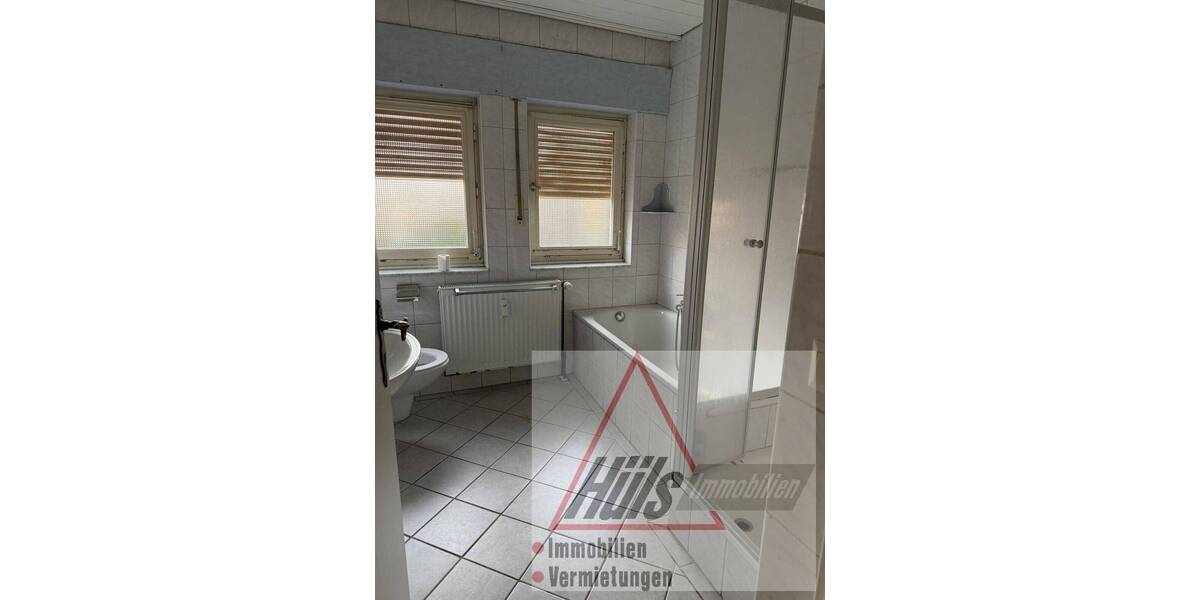 Mehrfamilienhaus, Wohnhaus Lienen - 9 Zimmer, 217 m&sup2;, 350.000&euro; | Angebot:25939596