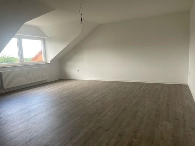 Dachgeschoßwohnung Osnabrück Gretesch - 3 Zimmer, 112 m&sup2;, 952&euro; | Angebot:24323653
