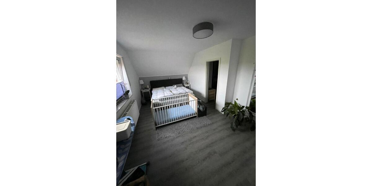Einfamilienhaus Lotte - 8 Zimmer, 270 m&sup2;, 1.700&euro; | Angebot:25405566